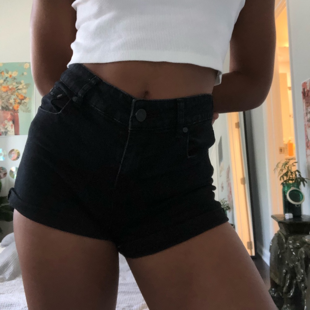 high waisted black shorts